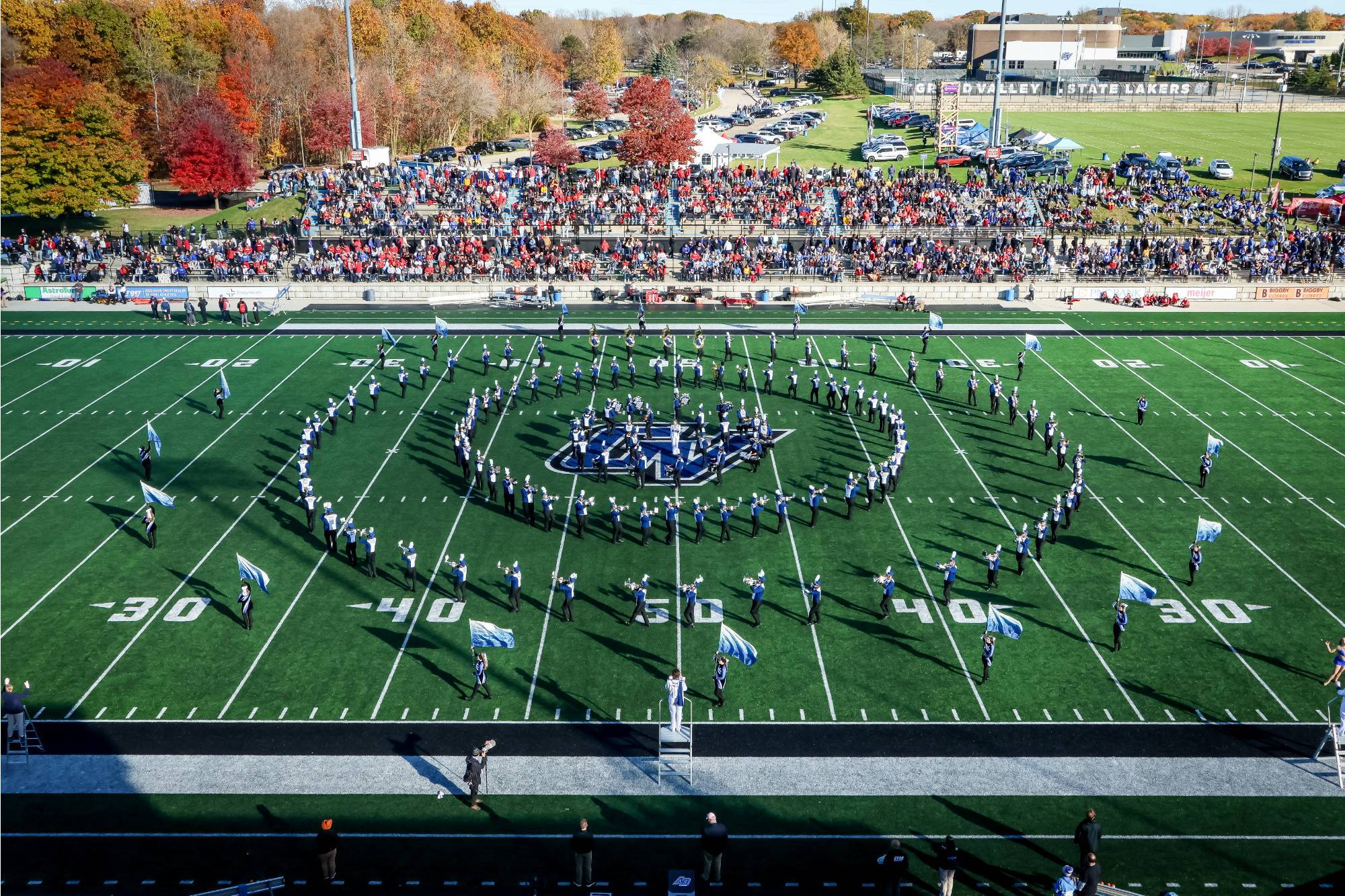 2024 LMB forming concentric circles at lubbers stadium